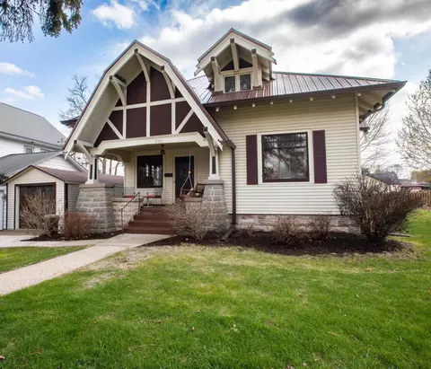 430 Doty St, Mineral Point, WI 53565