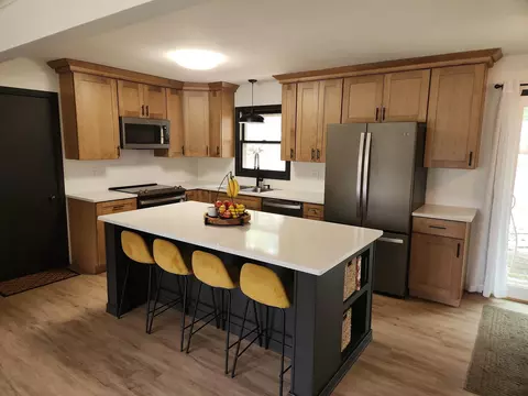 1616 Valley Dr, Wisconsin Dells, WI 53965