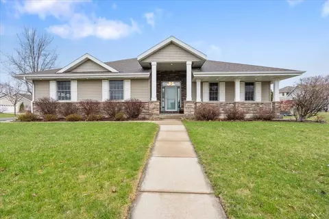 2889 Coneflower Rd, Fitchburg, WI 53711