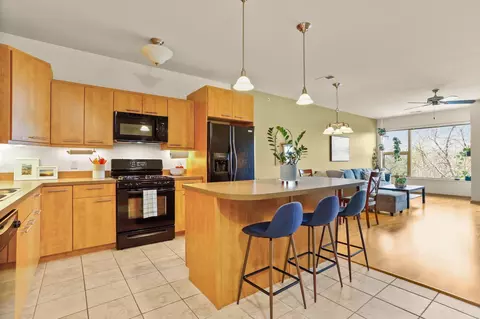 555 S Midvale Blvd #229, Madison, WI 53711