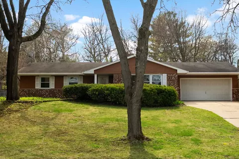 2795 Ledgemont St, Fitchburg, WI 53711