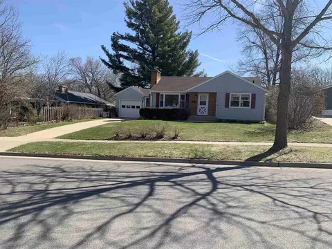 605 Anthony Ln, Madison, WI 53711