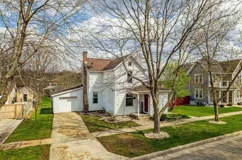 1012 1st St, New Glarus, WI 53574