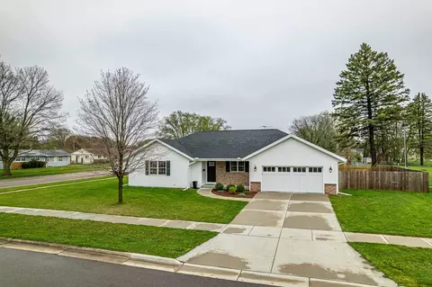 2232 Rutledge Ave, Janesville, WI 53545