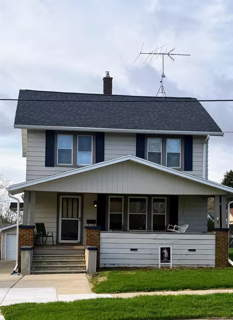 117 James St, Beaver Dam, WI 53916