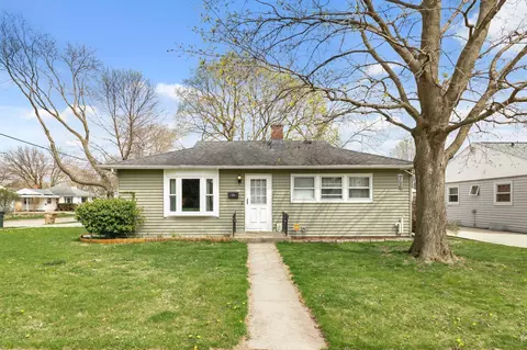 101 Bradford Ln, Madison, WI 53714