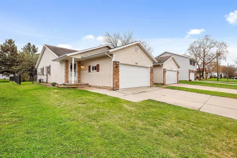 621 Granite Way, Sun Prairie, WI 53590