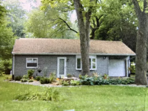 5710 Winnequah Trl, Monona, WI 53716
