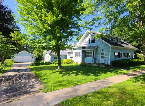 w6391 East Oak Street, Dalton, WI 53926