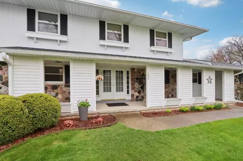 1220 Hickory Dr, Jefferson, WI 53549