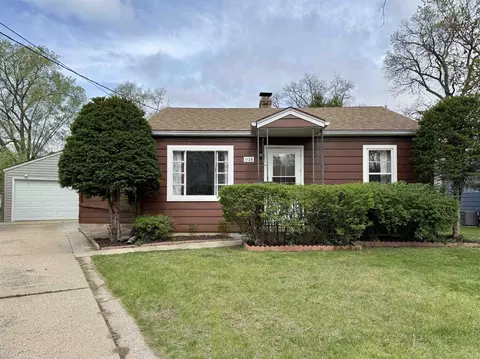 1128 La Salle St, Beloit, WI 53511