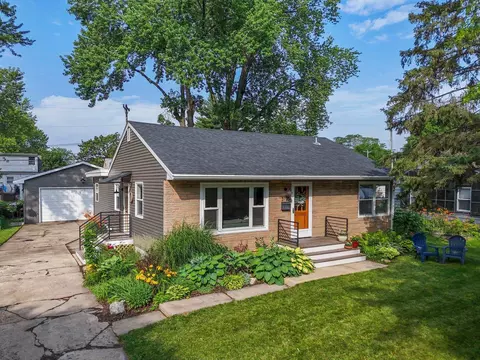 3725 Clover Ln, Madison, WI 53714