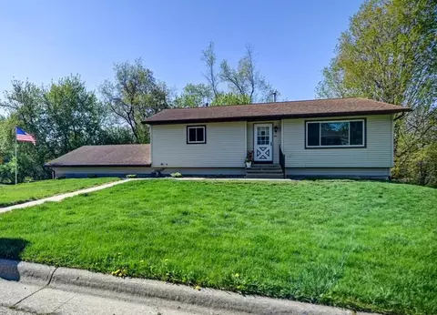 511 Linda Rd, Mount Horeb, WI 53572