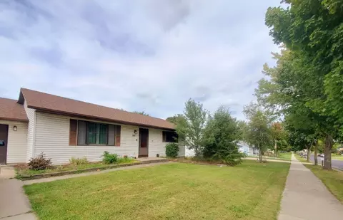 1911 Amanda Dr, Reedsburg, WI 53959