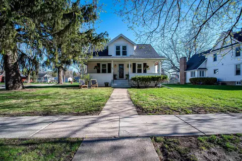 603 Park St, Ripon, WI 54971