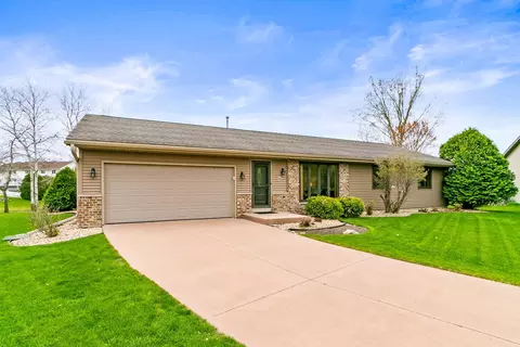 15 Hartford Ct, Madison, WI 53719
