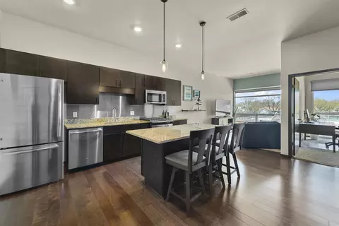 819 E Mifflin St #310, Madison, WI 53703