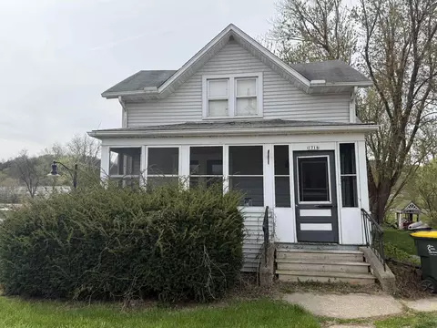 1718 Main St, Cross Plains, WI 53528