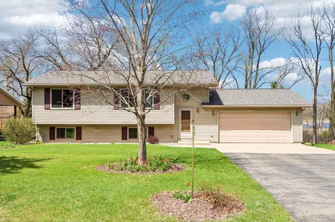 n6376 Hillcrest Road, Pardeeville, WI 53954