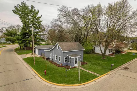 304 Mitchell St, Belleville, WI 53508