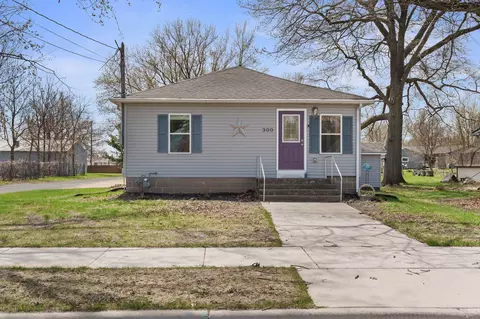 300 Jackson St, Mauston, WI 53948
