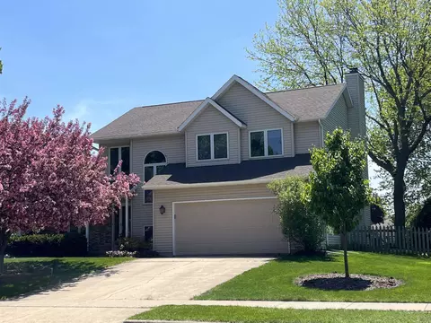 7521 Sawmill Rd, Madison, WI 53717