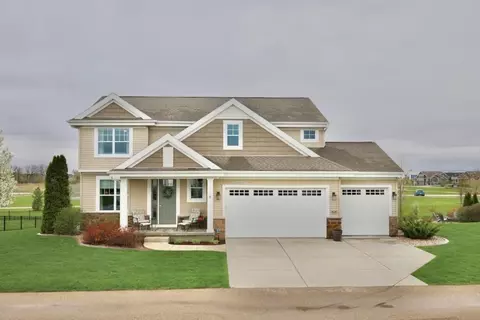 4125 Royal View Dr, Deforest, WI 53532
