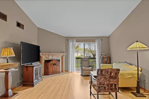 4499 Golf Dr, Windsor, WI 53598