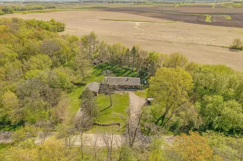 5258 Box Elder Rd, Marshall, WI 53559