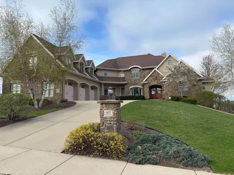 683 Rinpoche Ln, Oregon, WI 53575