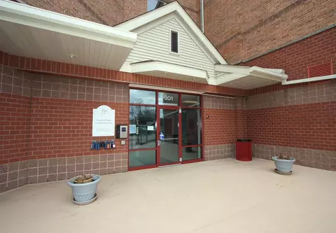 301 Harbour Town Dr #220, Madison, WI 53717