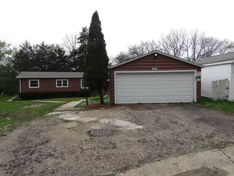 90 Falling Creek Cir #90, Janesville, WI 53548