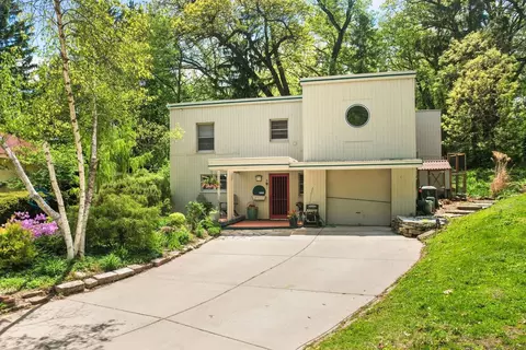 5749 Bittersweet Pl, Madison, WI 53705
