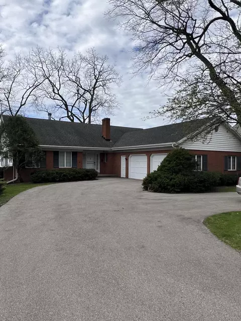 507 Farwell Dr, Madison, WI 53704
