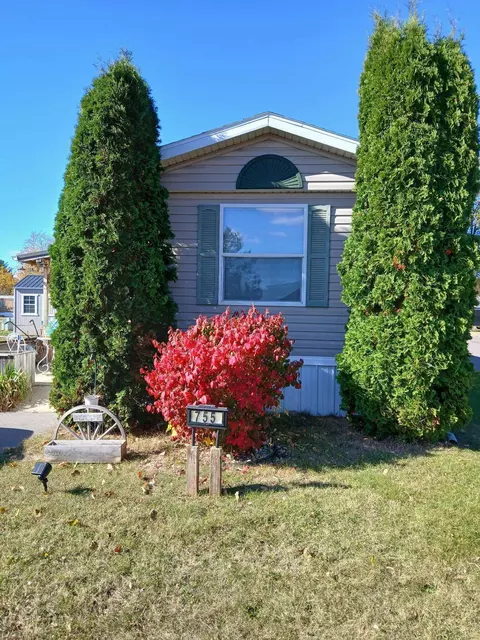 755 Lisa Sq, Tomah, WI 54660