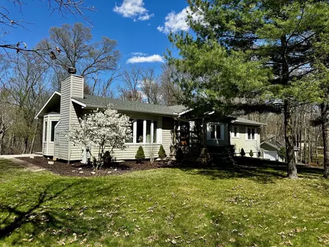 360 362 Setting Sun Trl, Nekoosa, WI 54457