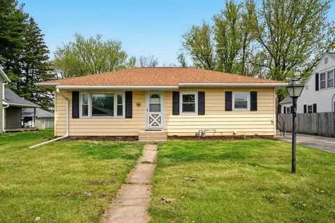 1043 W Elm St, Lancaster, WI 53813