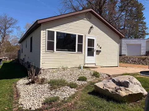 316 Abner St, Rhinelander, WI 54501
