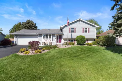 2126 Ontario Dr, Janesville, WI 53545