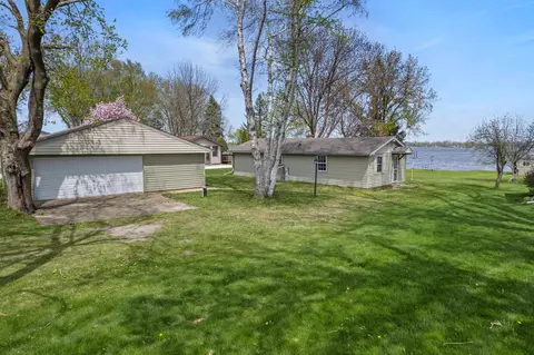 w10340 Sunny Point Road, Beaver Dam, WI 53916