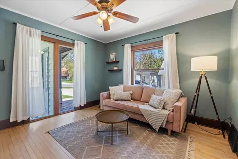 5425 Gettle Ave, Madison, WI 53705