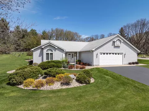 1633 Michigan Ave, Wisconsin Dells, WI 53965