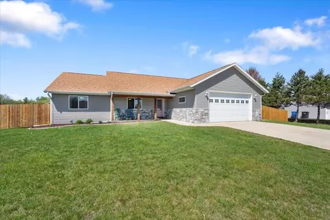 309 Dalogasa Dr, Arena, WI 53503
