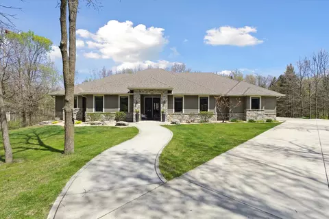 9422 N Raven Ct, Milton, WI 53563