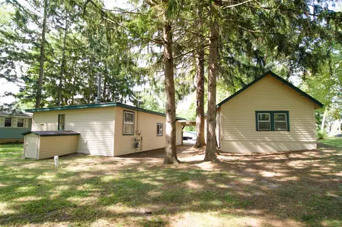 Exterior - n5164 Forest Glen Beach Road, Ripon, WI 54971 photo 2 of 3