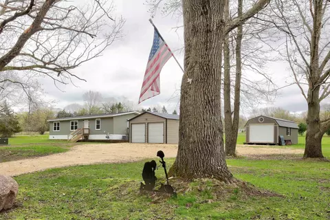 w5977 Lakeview Drive, Montello, WI 53949