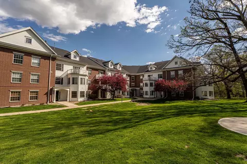 10 Kings Mill Cir #315, Madison, WI 53718