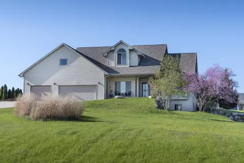 w5990 Friedel Road, Fort Atkinson, WI 53538