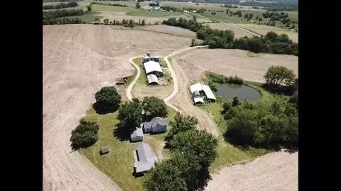 6632 Dutch Hollow Rd, Potosi, WI 53820