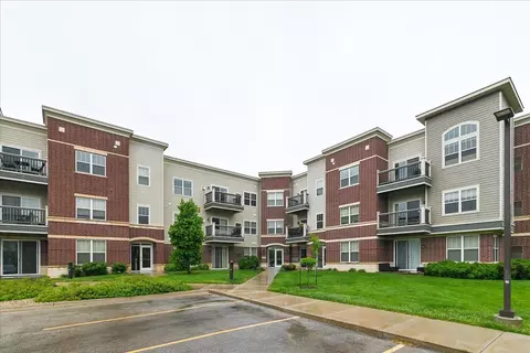 5194 Sassafras Dr #209, Fitchburg, WI 53711